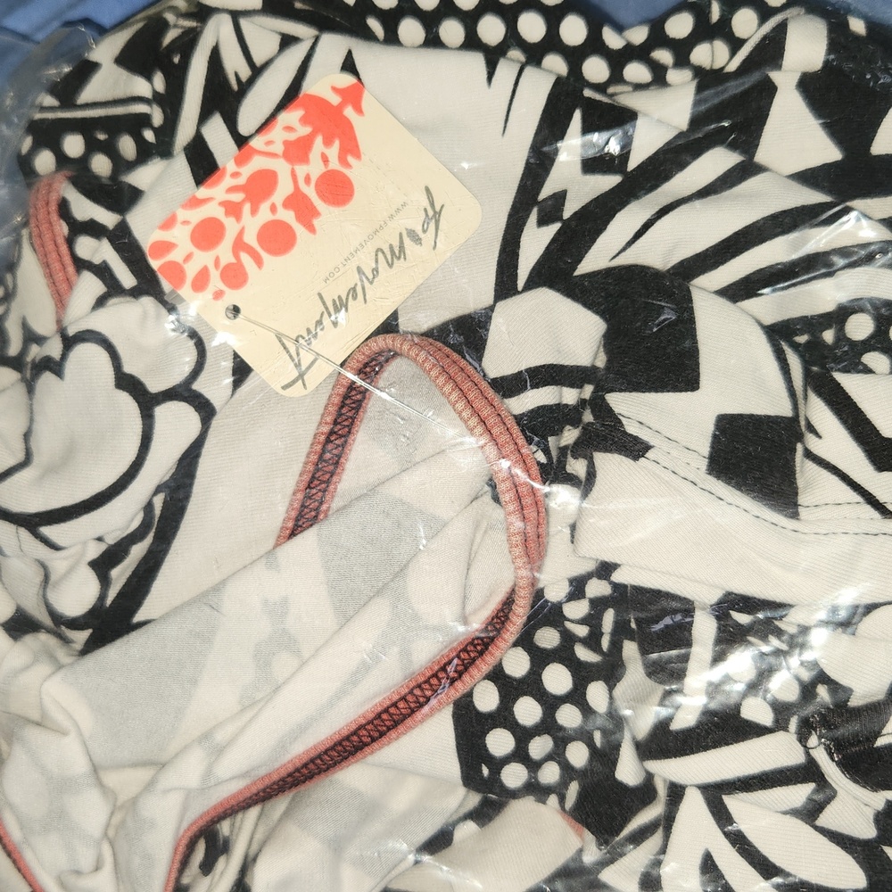 New FP Movement Free People Hot Shot Onesie S Padma Black Printed Combo Jumpsuit - Picture 16 of 16